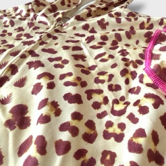 Leopard Print Two-Piece Set - M - Picture 7 of 14